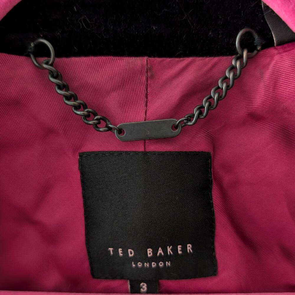 Women's Ted Baker Wool Pinstripe Blazer with Hot Pink Lining Sz 3 - Picture 2 of 8